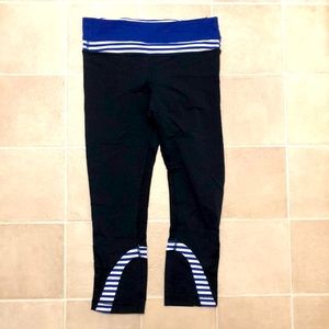 Black cropped lululemon leggings